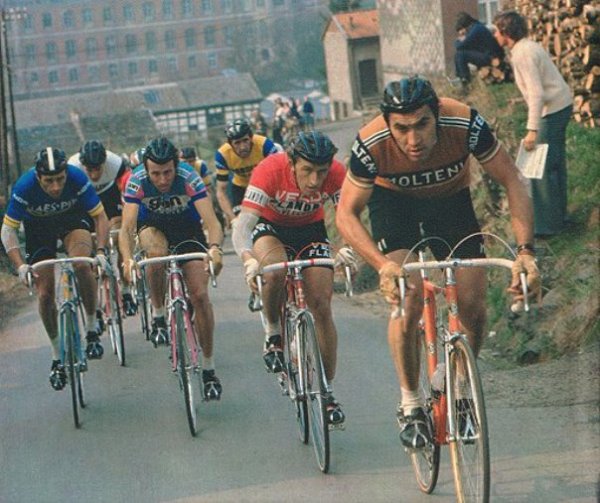 3085008941_1_9_p8vWuxiV